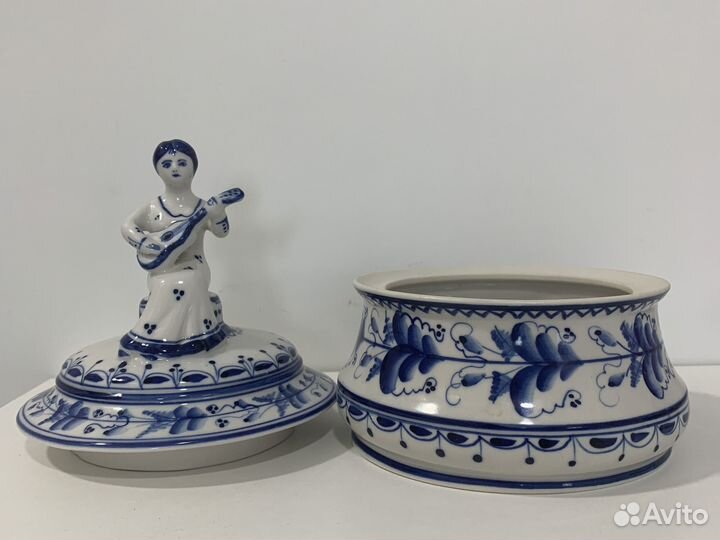 Сахарница гжель