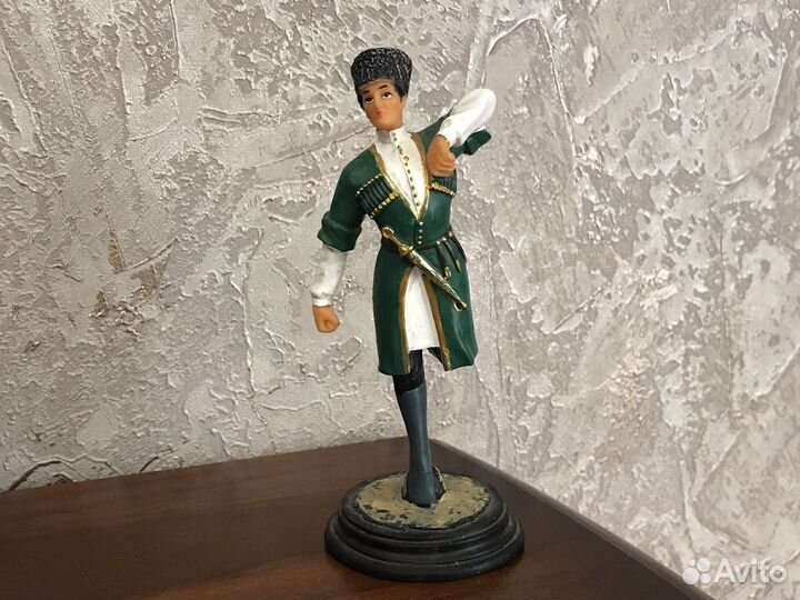 Джигит статуэтка