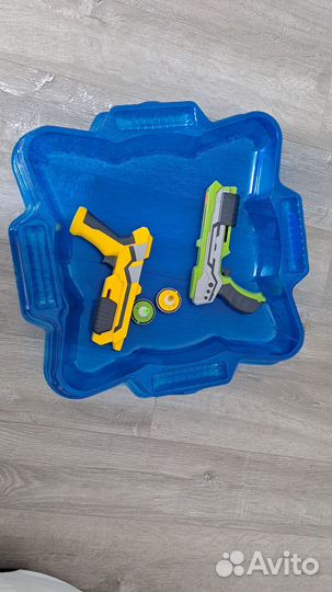 Арена с пистолетами инфинити надо