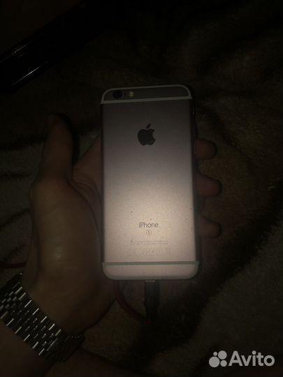 Телефон iPhone 6s