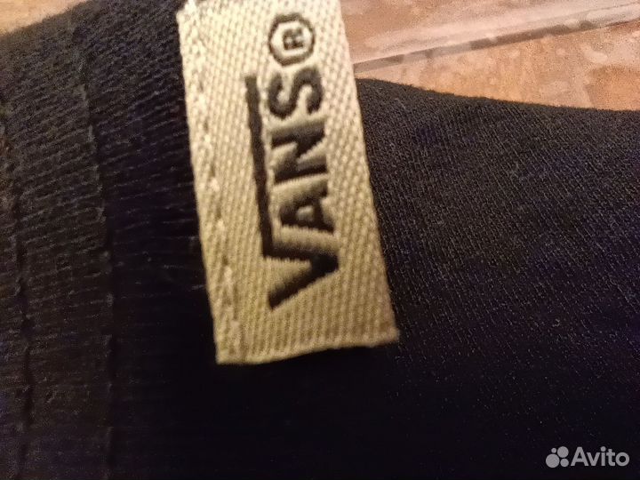 Футболка Vans