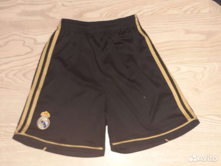 Шорты Real Madrid, оригинал, размер на 10-12 лет
