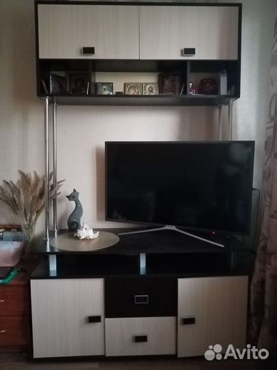 Тумба под телевизор