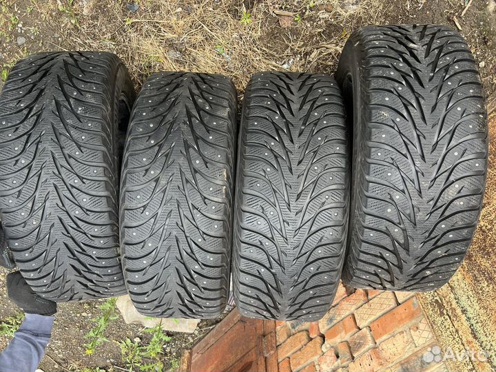 Yokohama IceGuard Stud IG65 255/55 R18