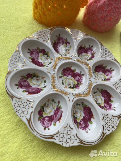 Подставка для пасхальных яиц+ вязаные курочки