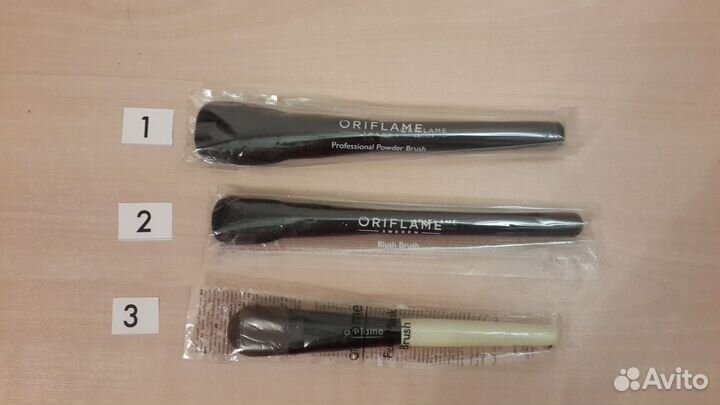 Кисти для пудры румян ресниц Спонжи Губки Орифлейм