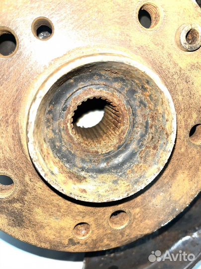 Кулак поворотный в сборе Mercedes W124