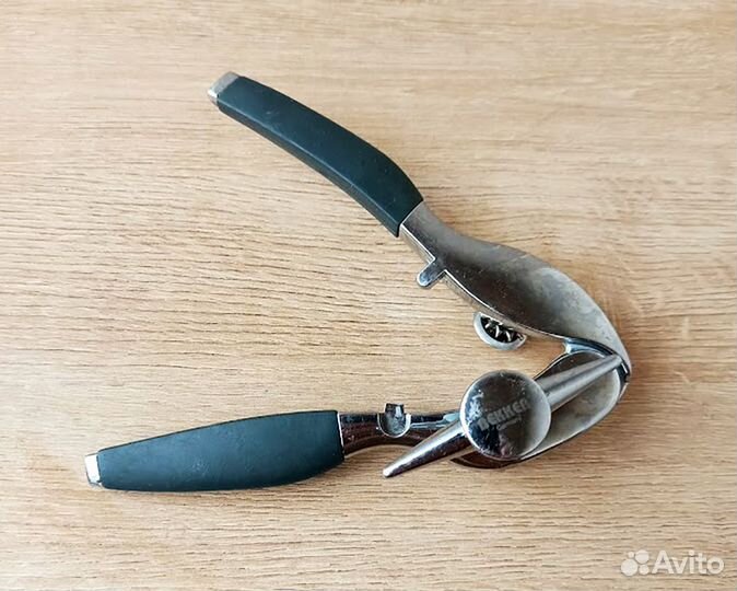 Открывалка, штопор для вина, консервный нож