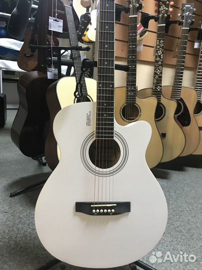 Гитара новая