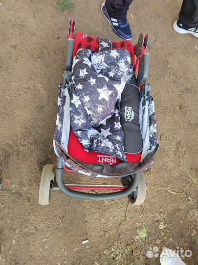 Прогулочная коляска