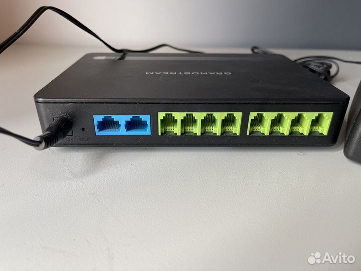 Grandstream HT818 телефонный адаптер