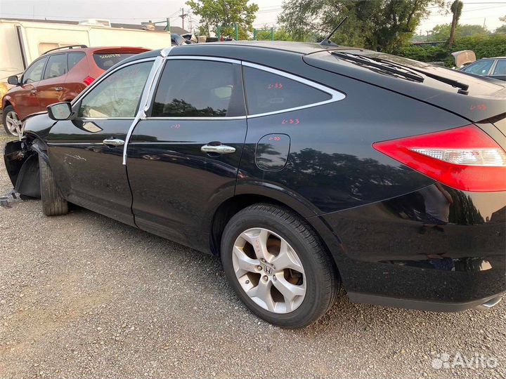 Разбор на запчасти Honda Crosstour