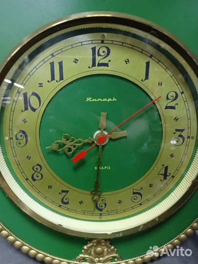Часы настенные СССР Янтарь кварц