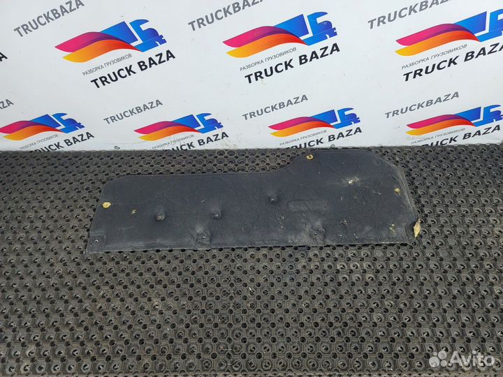 81192200802 Шумоизоляция двигателя правая