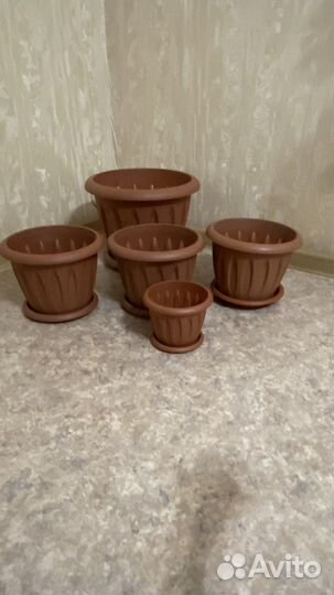 Горшки для цветов пластиковые