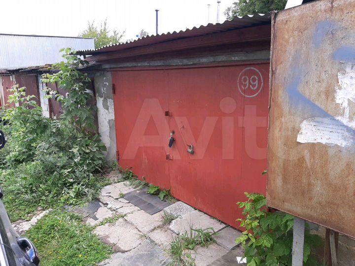 Гараж, > 30 м²