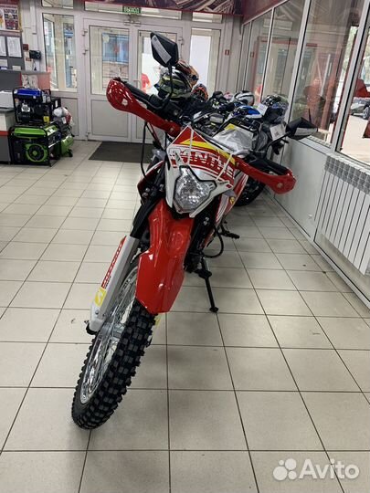 Мотоцикл racer