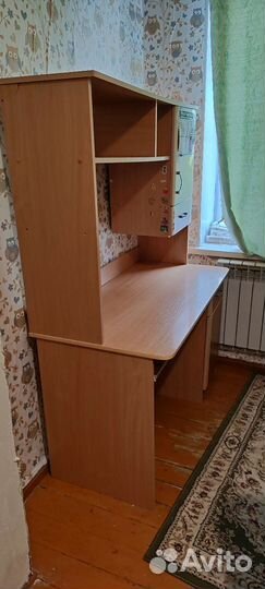 Компьютерный стол