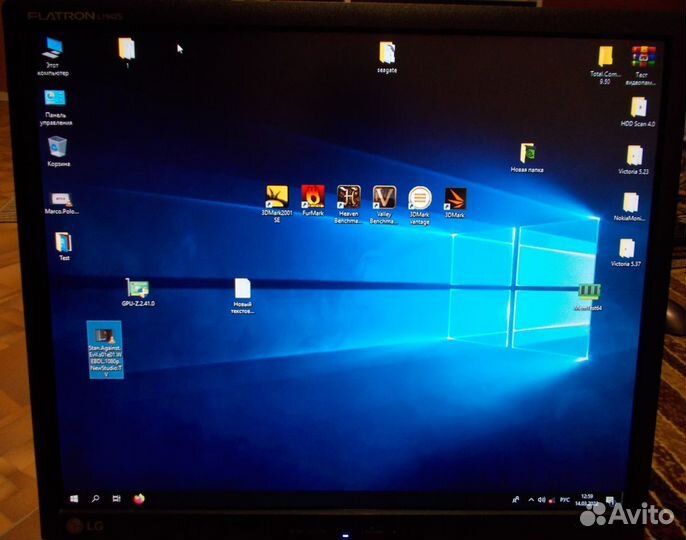 19 ЖК монитор (в идеальном состоянии)