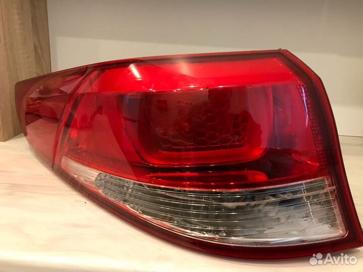 Задняя левая фара Kia Rio 3 рестайлинг