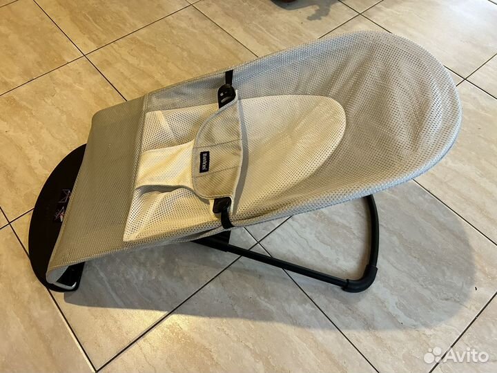 Шезлонг детский babybjorn