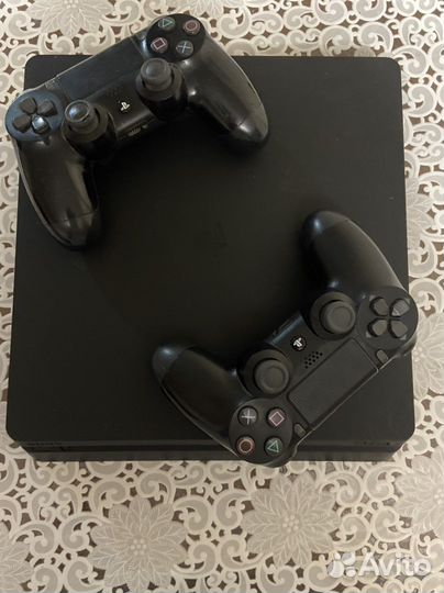 Sony PS4 slim 1tb