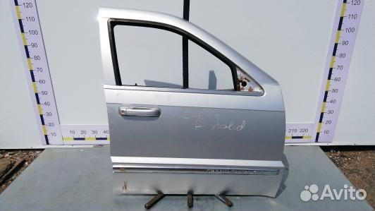 Дверь передняя правая jeep grand cherokee WK (4SV1