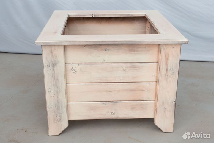 Кашпо деревянное в Скандинавском стиле