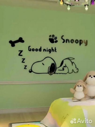 Наклейка на стену снуппи (Snooppy)