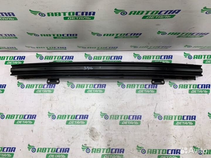 Усилитель бампера передний Land Rover Discovery 3