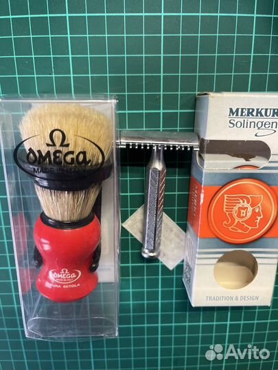 Т-образная бритва Solingen, помазок Omega. Набором