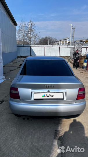 Audi A4, 1998