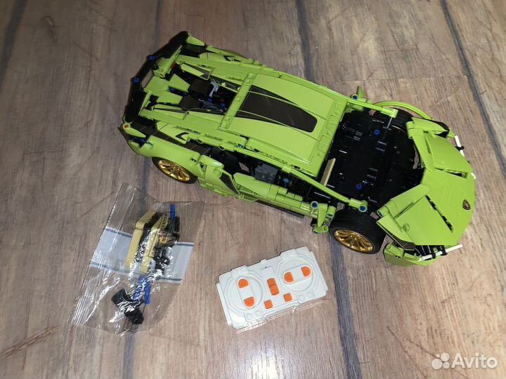 Lego Technic 42115 Lamborghini Sian (Аналог)