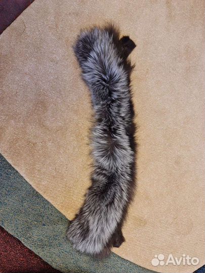 Меховой воротник чернобурка