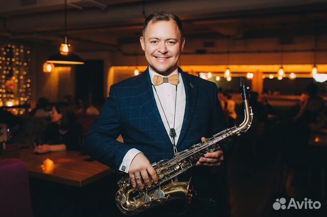 Музыкальное Поздравление от Саксофониста