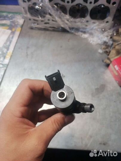 Форсунка топливная Hyndai Santafe 2.2