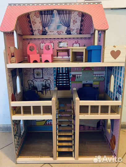 Домик кукольный