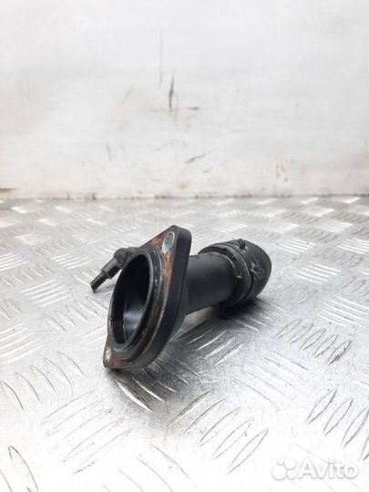 Фланец Skoda Octavia 2.0 BKD 2006