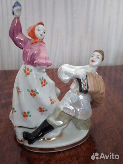 Статуэтки фарфоровые советских времен