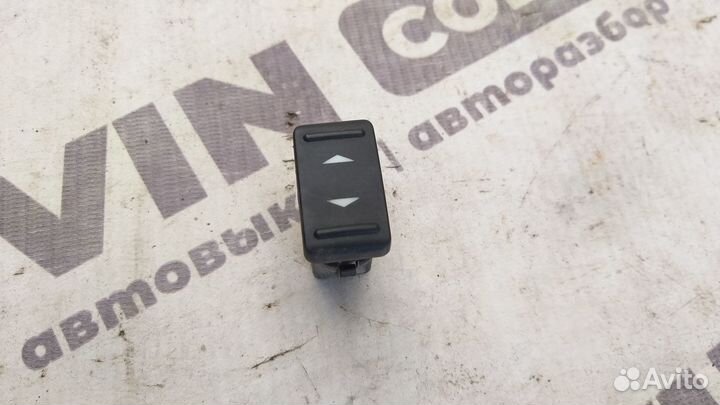 Кнопка стеклоподъемника Ford Kuga 1