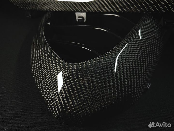 Карбоновая решетка радиатора BMW G30