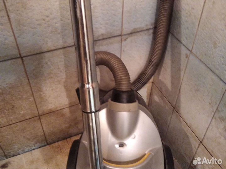 Пылесос Zanussi 2100w