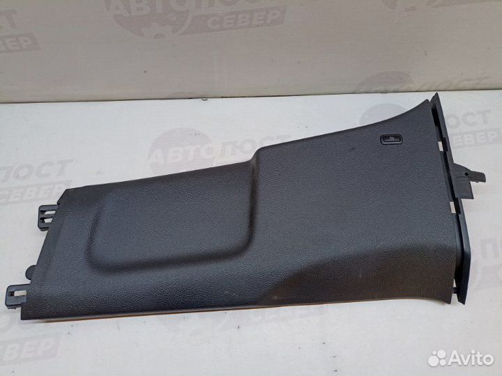Обшивка стойки левая Volkswagen Jetta A6 cfna 2014