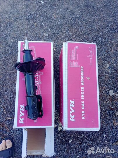 Стойки (амортизаторы ) акцент