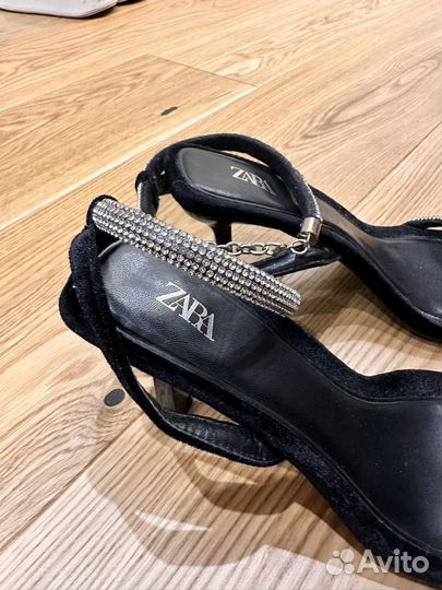 Босоножки zara 40