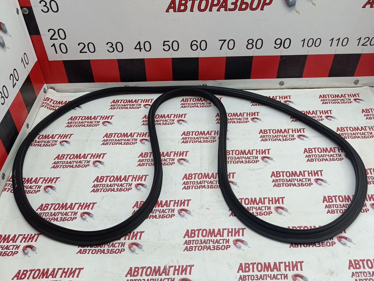 Уплотнитель крышки багажника Geely Atlas Pro