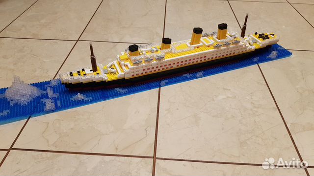 Новая пластиковая модель корабля Lego 1860 деталей