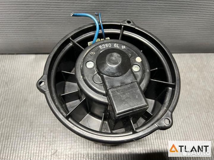 Мотор печки mitsubishi colt