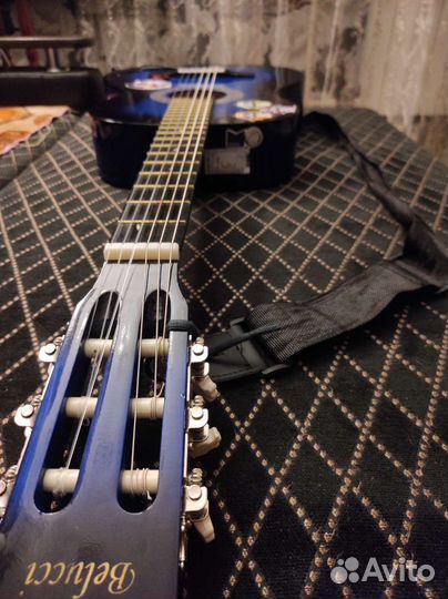 Классическая гитара с подключением