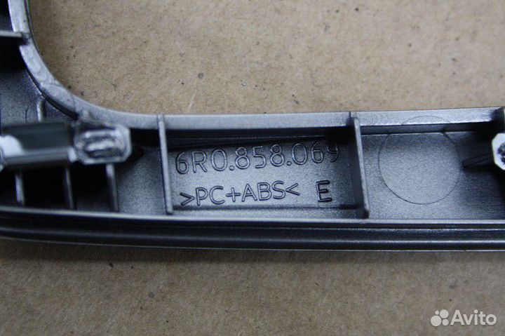 Рамка магнитолы Volkswagen polo (SED) 2011